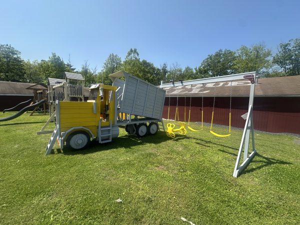 Model 1750 Dump Truck